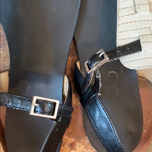 Sandals - Picture 2 of 5